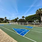 Pelican Walk 605